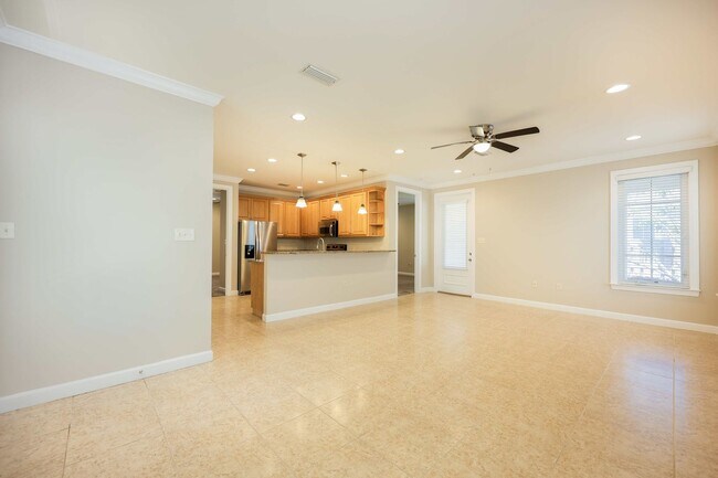 Building Photo - Church Street Village Home For Rent