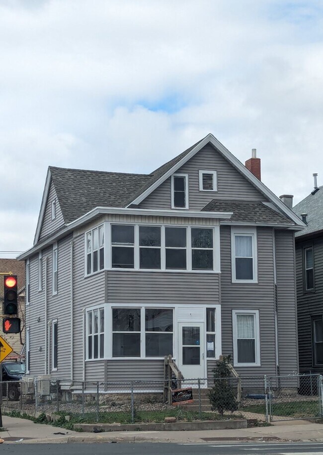 Front Exterior (Recent new roof and siding) - 3454 Nicollet Ave