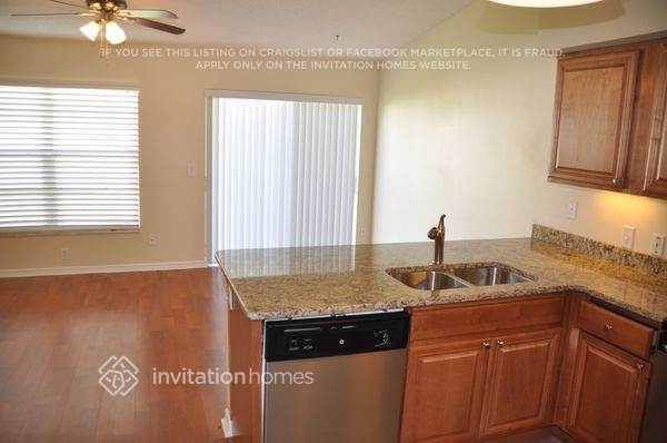 Building Photo - 9788 Fox Chapel Rd