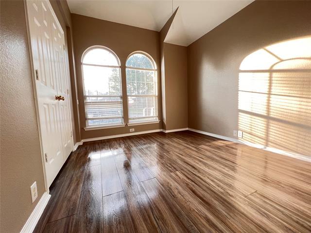 Building Photo - 1021 Iron Horse Dr