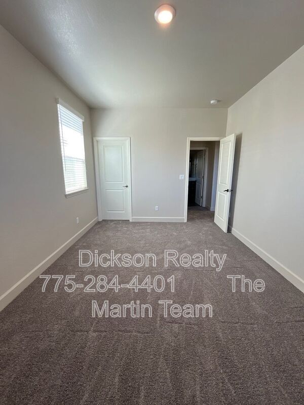 Building Photo - 1982 Maradona Dr