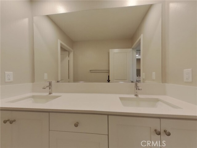 Building Photo - 31711 Willowood Way