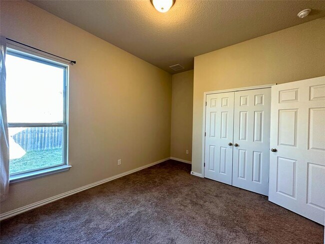 Building Photo - 3117 Hidalgo Loop