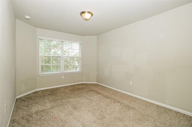 Building Photo - 9201 Sawyer Fay Ln