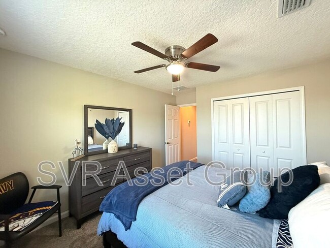 Building Photo - 1116 Persimmon Dr