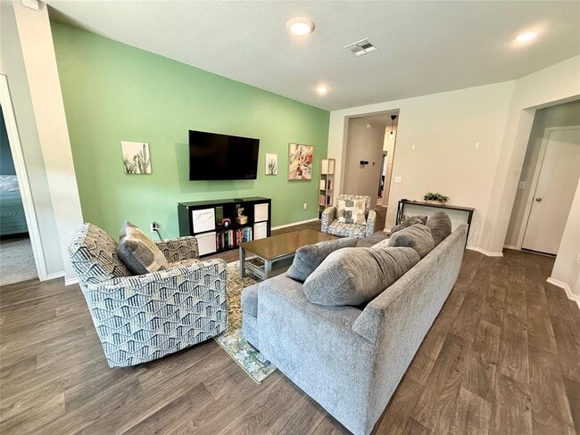 Building Photo - 6013 Brocade Dr
