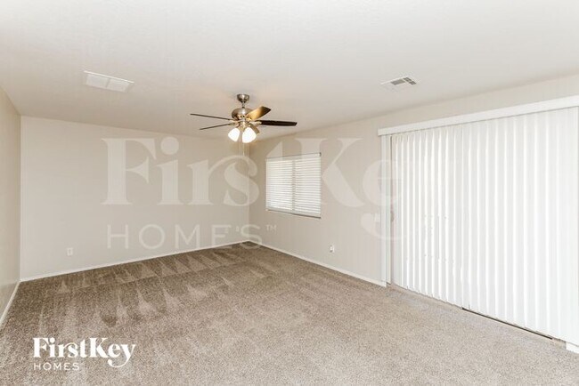 Building Photo - 10726 Arusha Ave