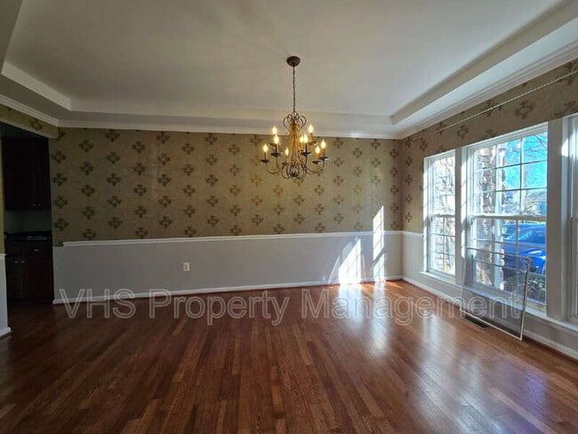 Building Photo - 2520 Post Oak Dr