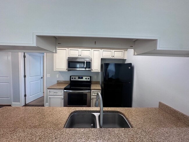 Building Photo - 1926 Corvallis Ave