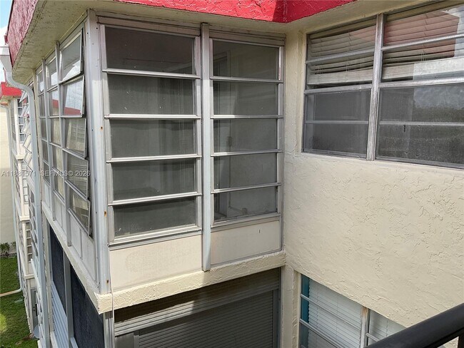 Building Photo - 3001 NW 48th Ave