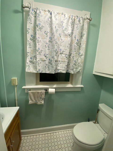 Building Photo - 98 W Main St