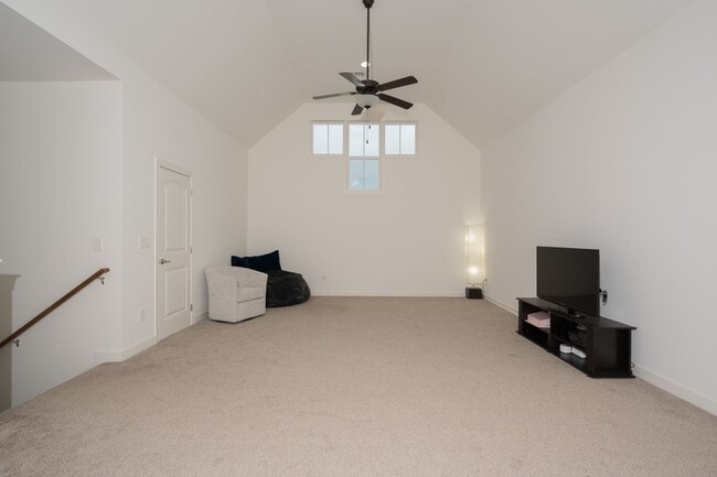 Building Photo - **LIKE NEW EXECUTIVE HOME IN A CUL-DE-SAC ...