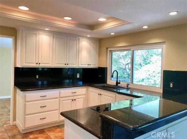 Building Photo - 824 Hastings Cir