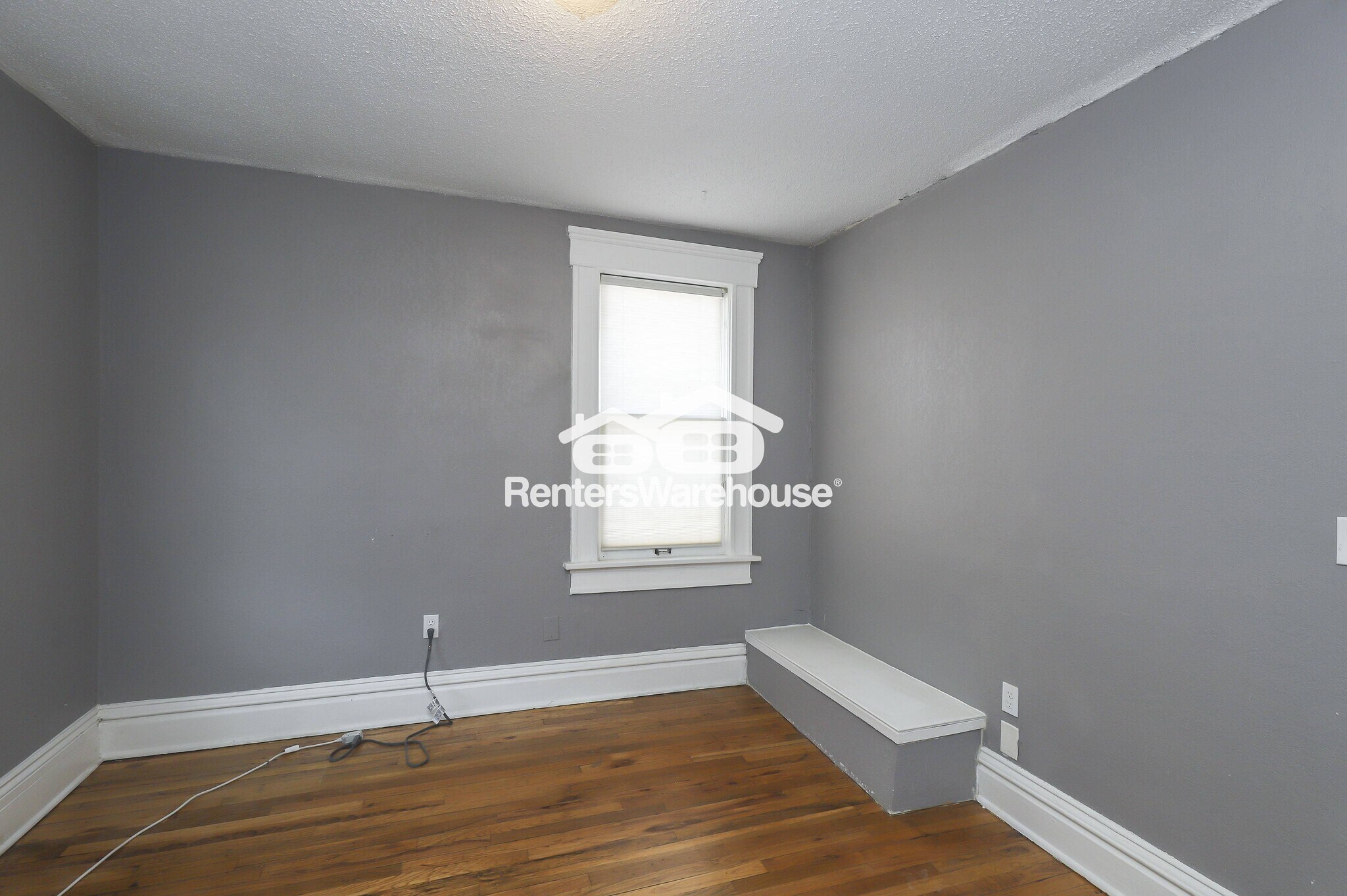 Building Photo - 4105 Oak St