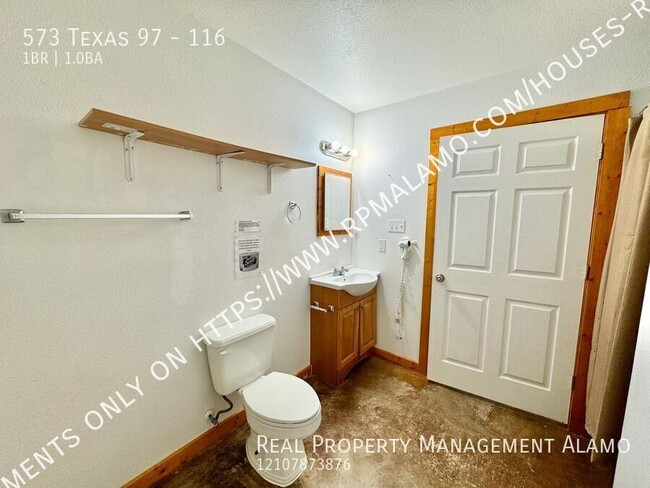 Building Photo - 573 TX-97