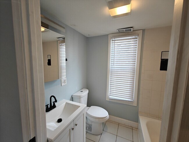 Building Photo - 102 Mt Pleasant Ave