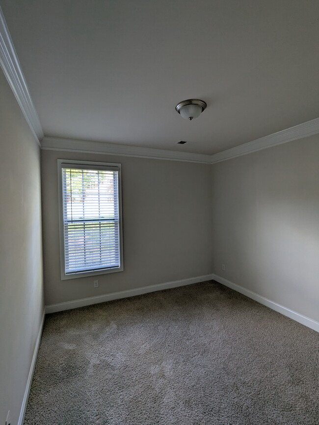 Building Photo - 205 Granito Dr