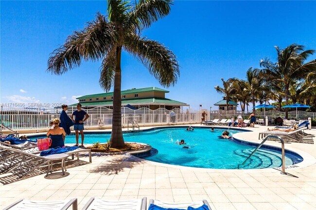 Building Photo - 16699 Collins Ave