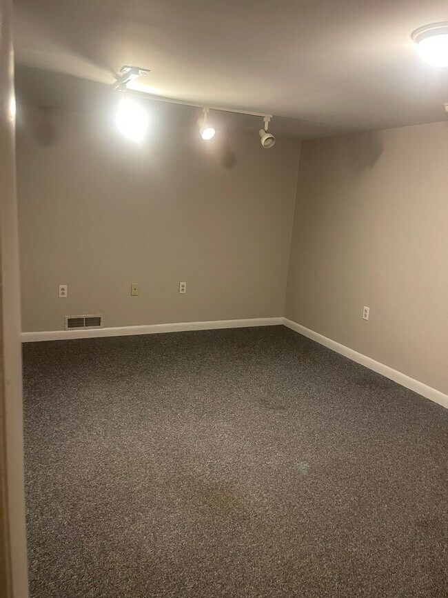 Building Photo - Single Family in Bear