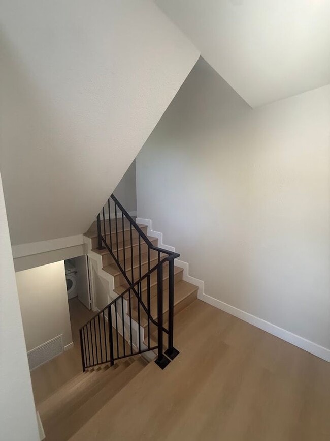Building Photo - Beautifully Renovated 3-Bedroom Townhome in Gated Harbor City Community