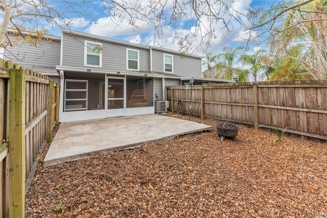 Building Photo - 4467 Brook Hollow Cir