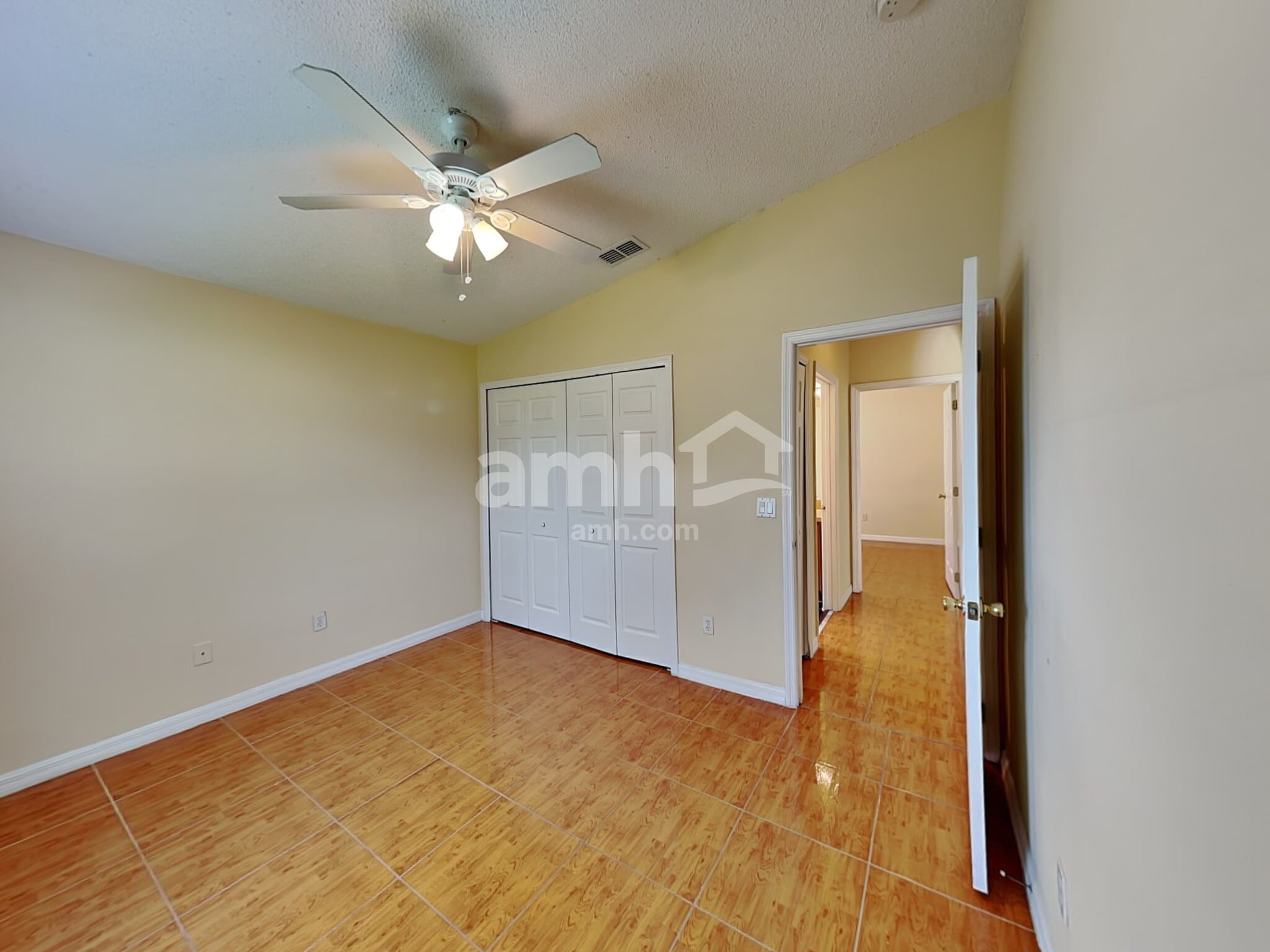 Building Photo - 1042 Raining Meadows Ln