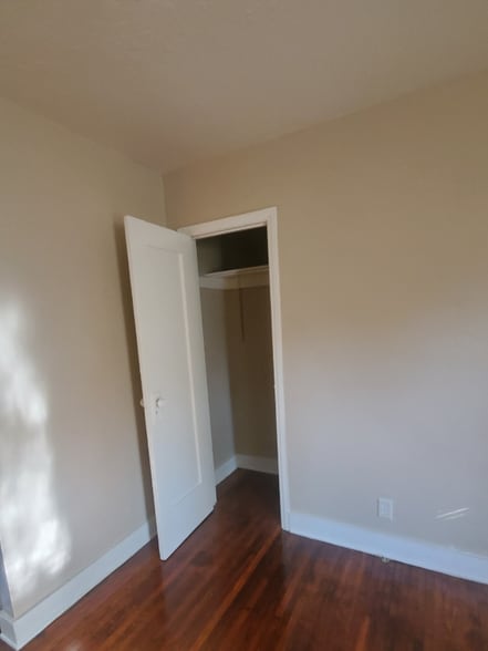 Building Photo - 2316 4th Ave