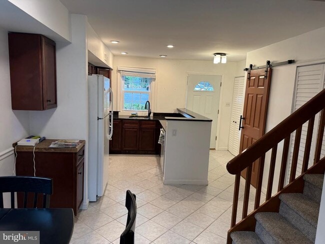 Building Photo - 470 Dresher Rd