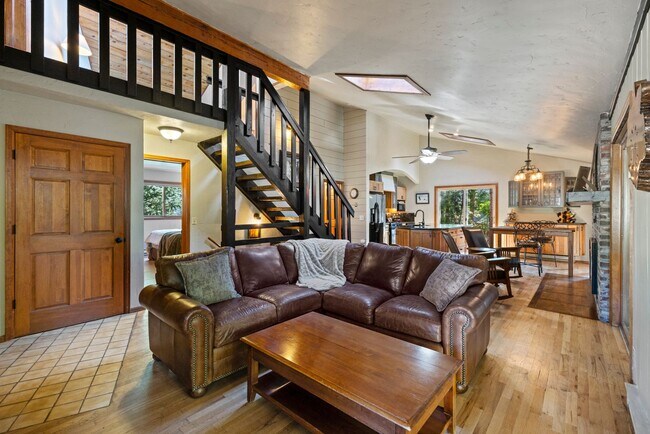 Building Photo - Garage! Pets negotiable! Multiple living spaces!  Available to see on 5/12!