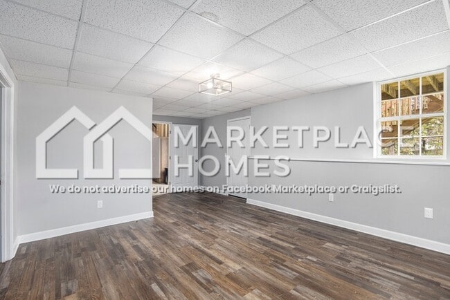 Building Photo - 117 Fawn Ln