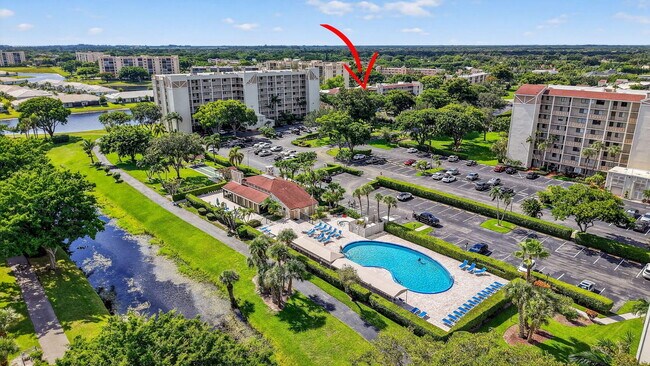 Building Photo - 14375 Strathmore Ln