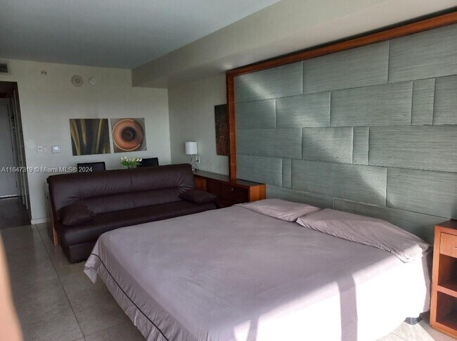 Building Photo - 50 Biscayne Blvd