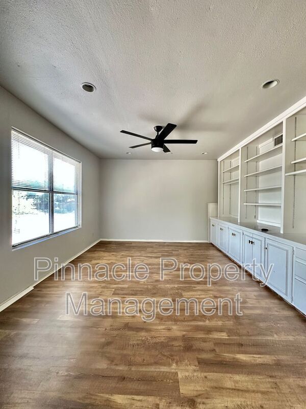Building Photo - 3602 Gemini Dr
