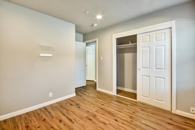 Building Photo - 15107 Woodard Rd