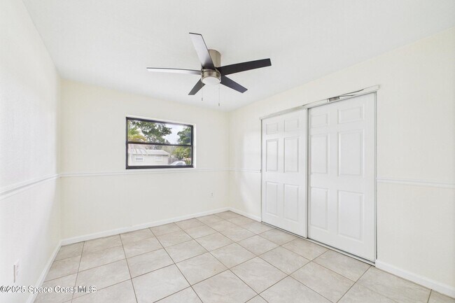 Building Photo - 4339 Plompton Dr