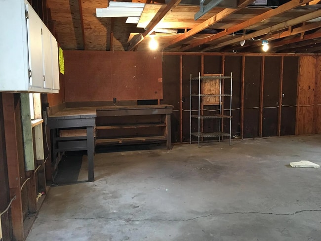 Building Photo - Spacious 3-Bedroom with Garage in Orion IL!