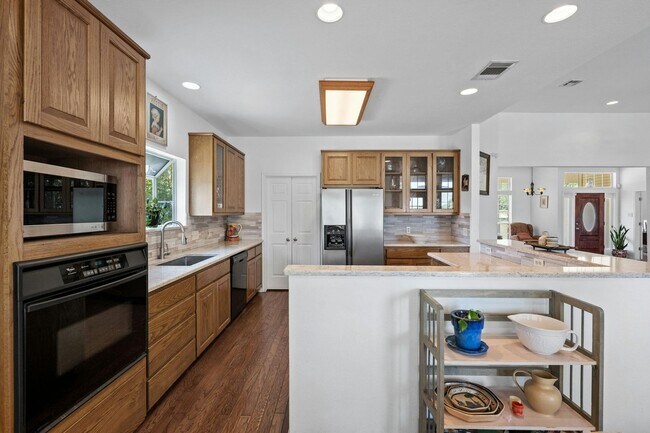 Building Photo - Serene Oasis on Nearly 2 Acres With a Pool!!