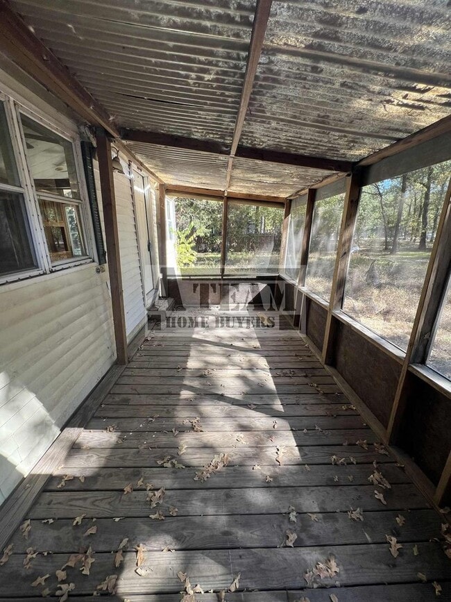 Building Photo - Cozy 1 Bedroom 1 Bath Home with Big Yard!