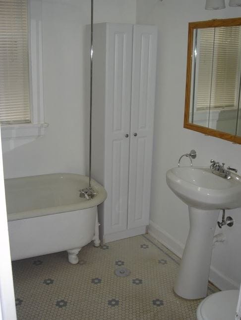 Building Photo - 2630 N Mozart