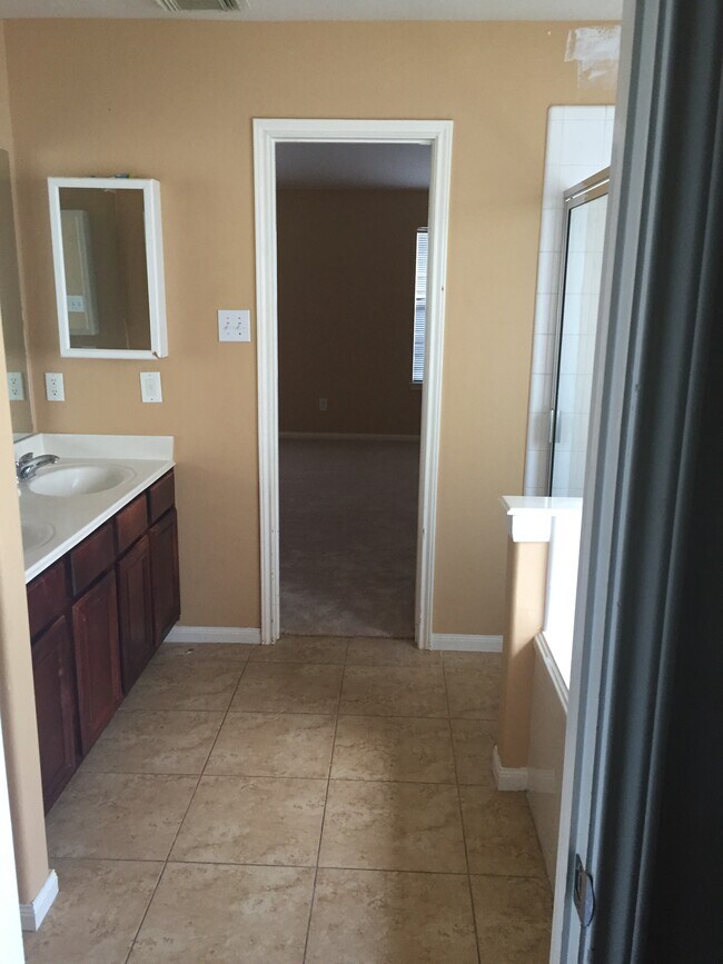 Building Photo - 6038 Deep South Dr