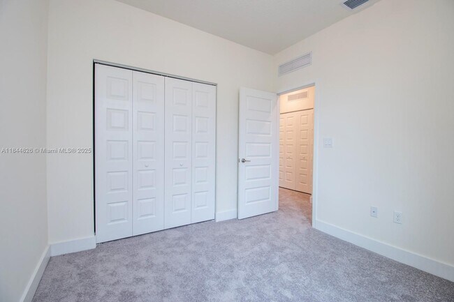 Building Photo - 4769 NW 83rd Pkwy