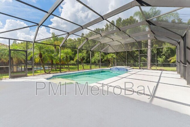 Building Photo - 10886 Cory Lake Dr
