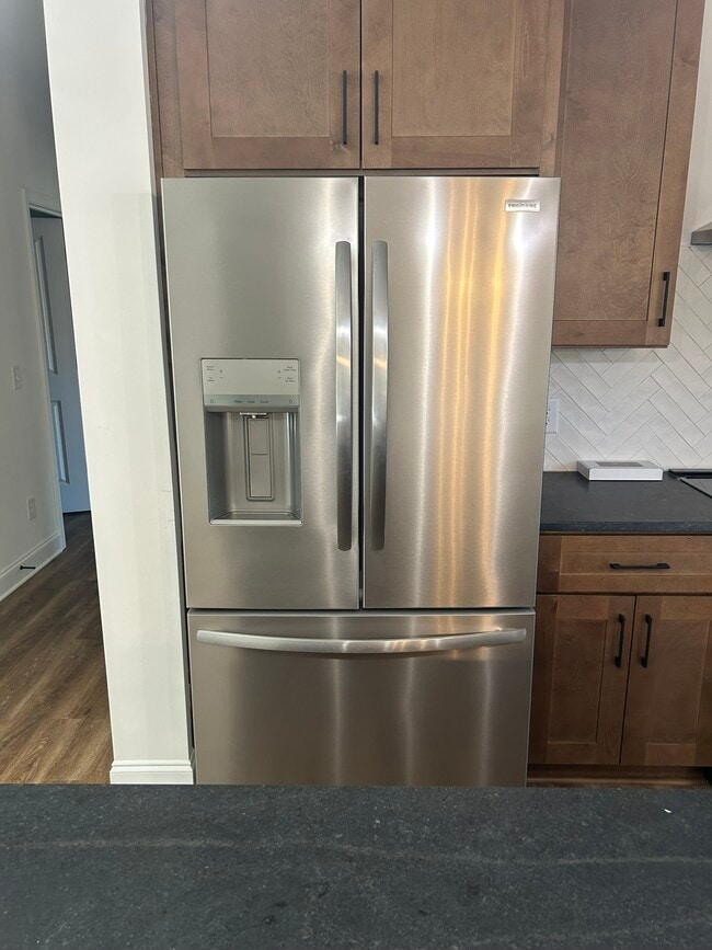 Building Photo - 135 Autumn Ridge