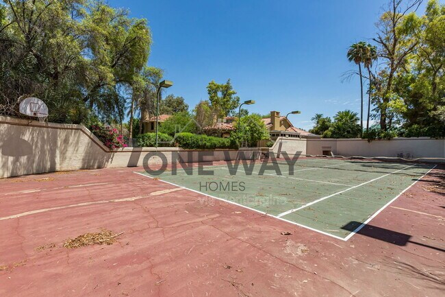 Building Photo - 49 Biltmore Estates Dr