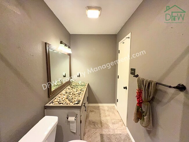 Building Photo - Charming 3-Bedroom Home for Lease in Arlington