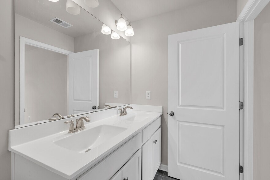 Building Photo - 19 Katherine Dr