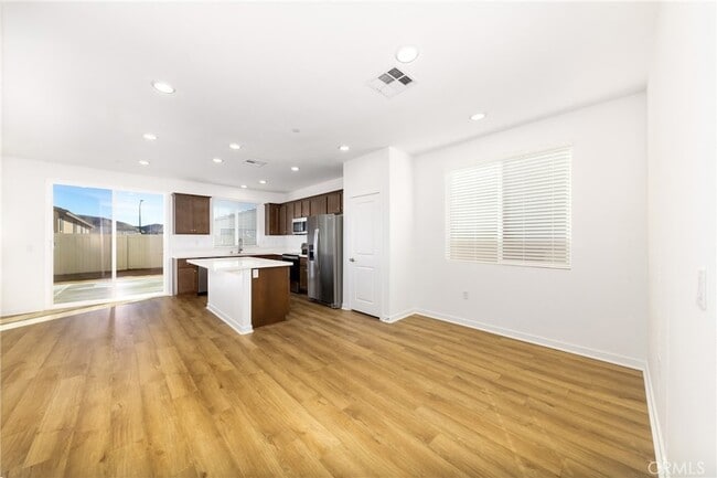 Building Photo - 1878 Sequoia Pl