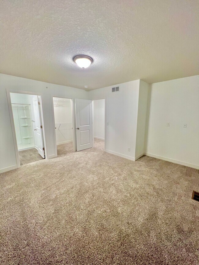 Building Photo - 11204 Balsam Pointe Trl