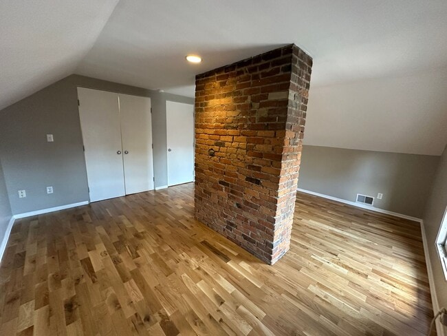 Building Photo - Collins Ave 241-243 MLR