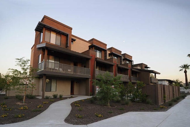 Primary Photo - Old Town South Condominiums